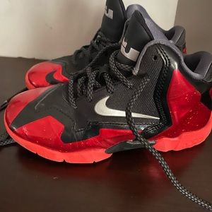 Lebron James kids sneakers